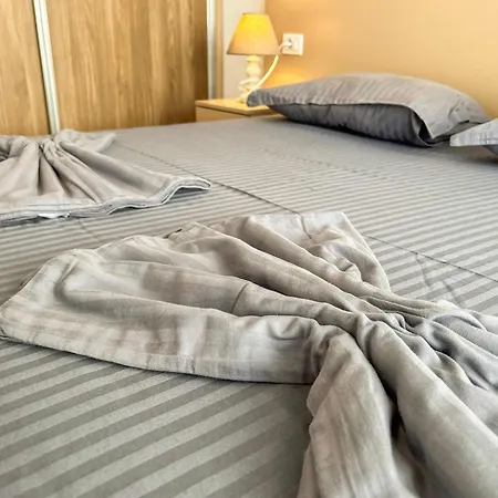 Agimi 818 Appartement *