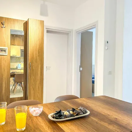 Agimi 818 Appartement *